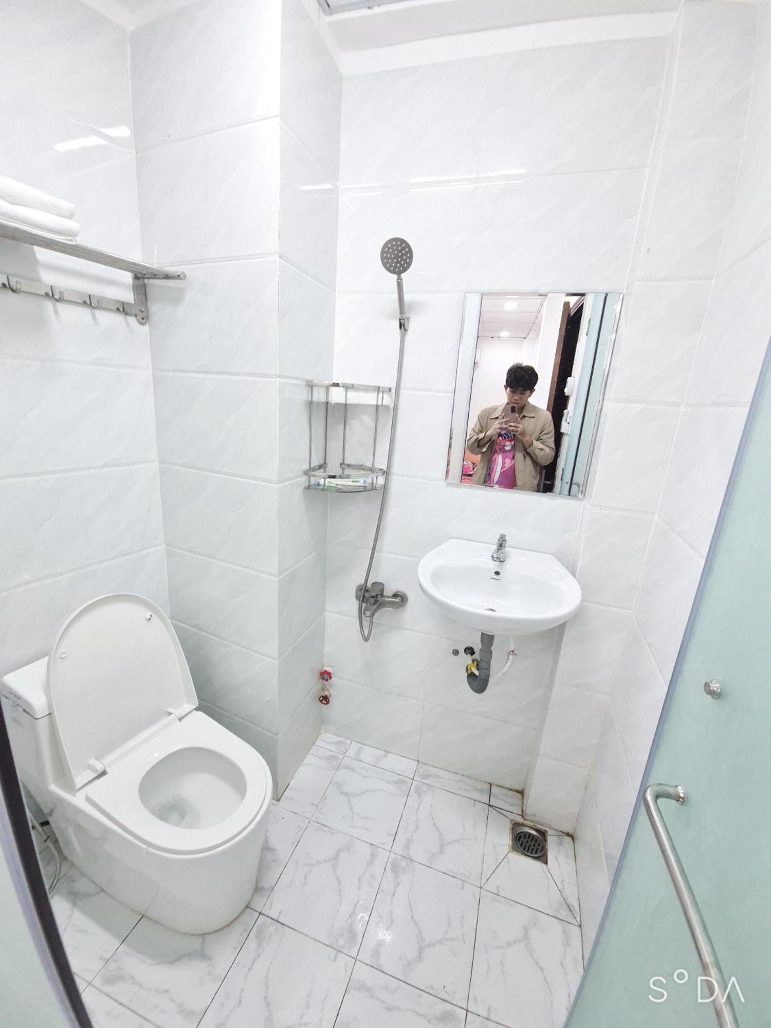The Hidden Hogwarts - Nearly Bui Vien Walking Street Aparthotel Ho Chi Minh City Bagian luar foto