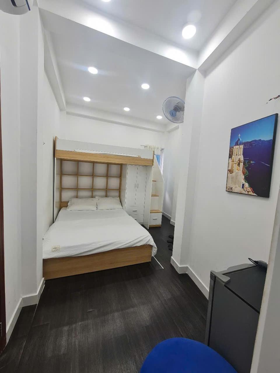 The Hidden Hogwarts - Nearly Bui Vien Walking Street Aparthotel Ho Chi Minh City Bagian luar foto